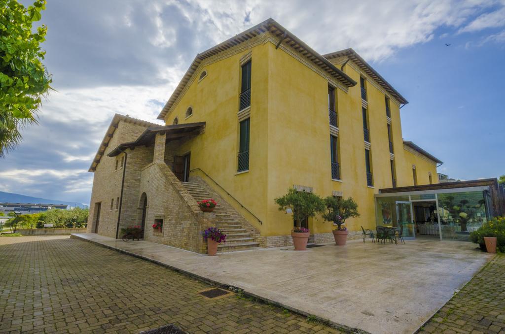 Country House Corte Del Sole Campolungo ภายนอก รูปภาพ